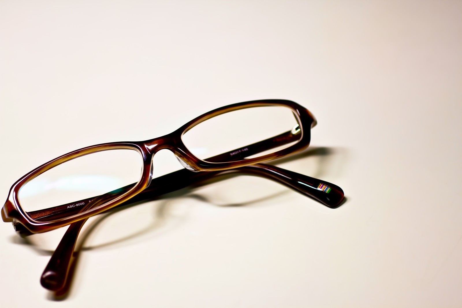 眼鏡の画像：目からウロコの耳より情報局